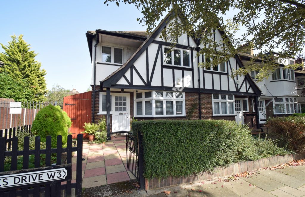 Monks Drive, West Acton, W3