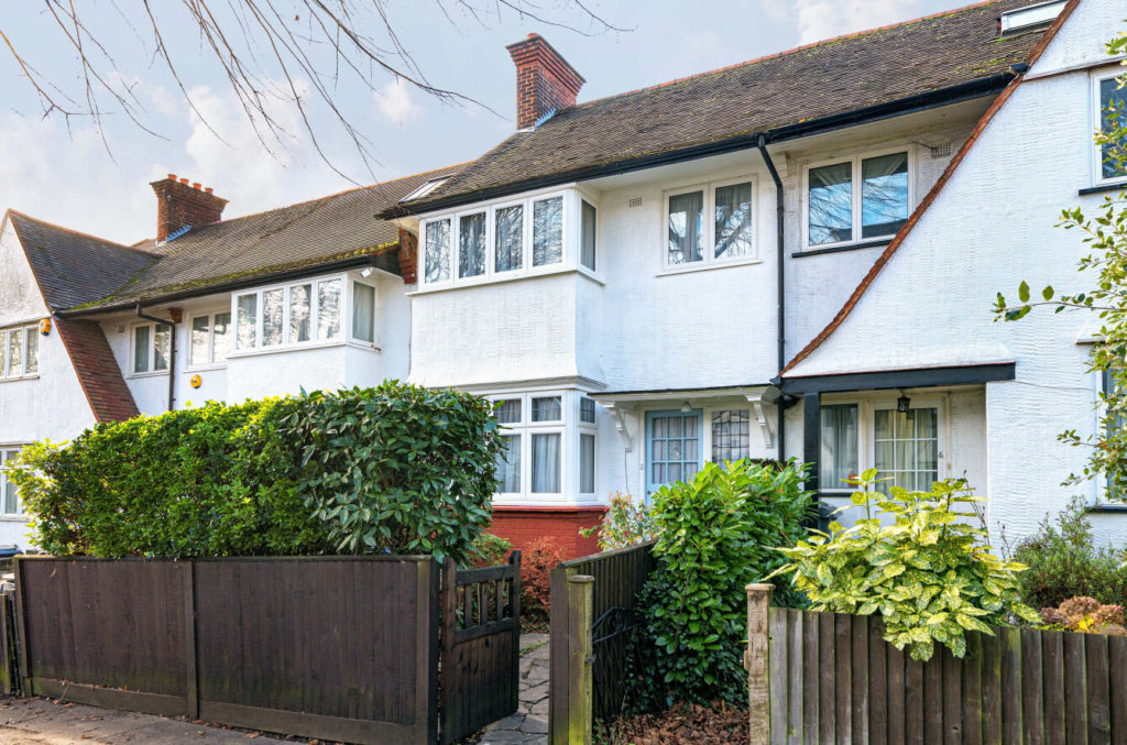 Park Drive, Acton, W3