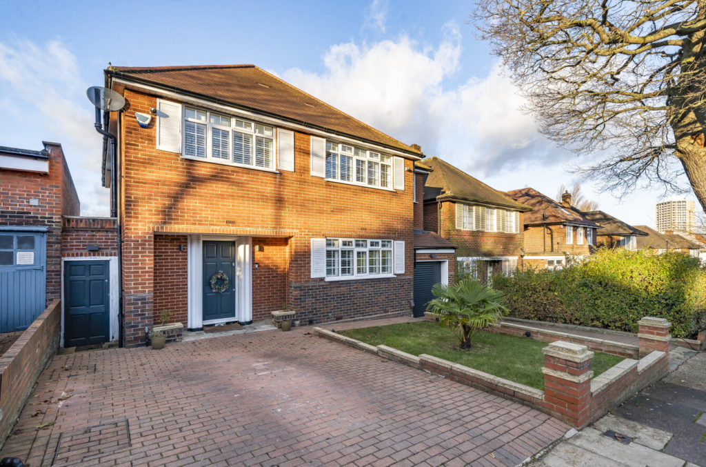 Heathcroft, Ealing W5 3EZ